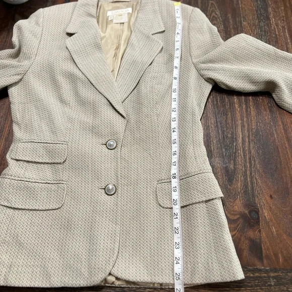 Escada Neutral Herringbone Blazer Cream Tan Margaretha Ley Vintage 36 2 button - Picture 8 of 15